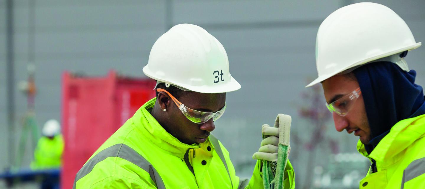 22-رجل البنك-سفاح البنوك.jpg