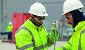 22-رجل البنك-سفاح البنوك.jpg